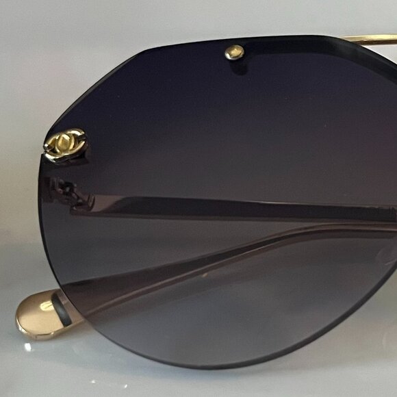 CHANEL CH052 Rimless Sunglasses | Gold | Pristine Condition - Picture 7 of 13